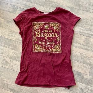 Hollister Graphic Tee. Size Medium.